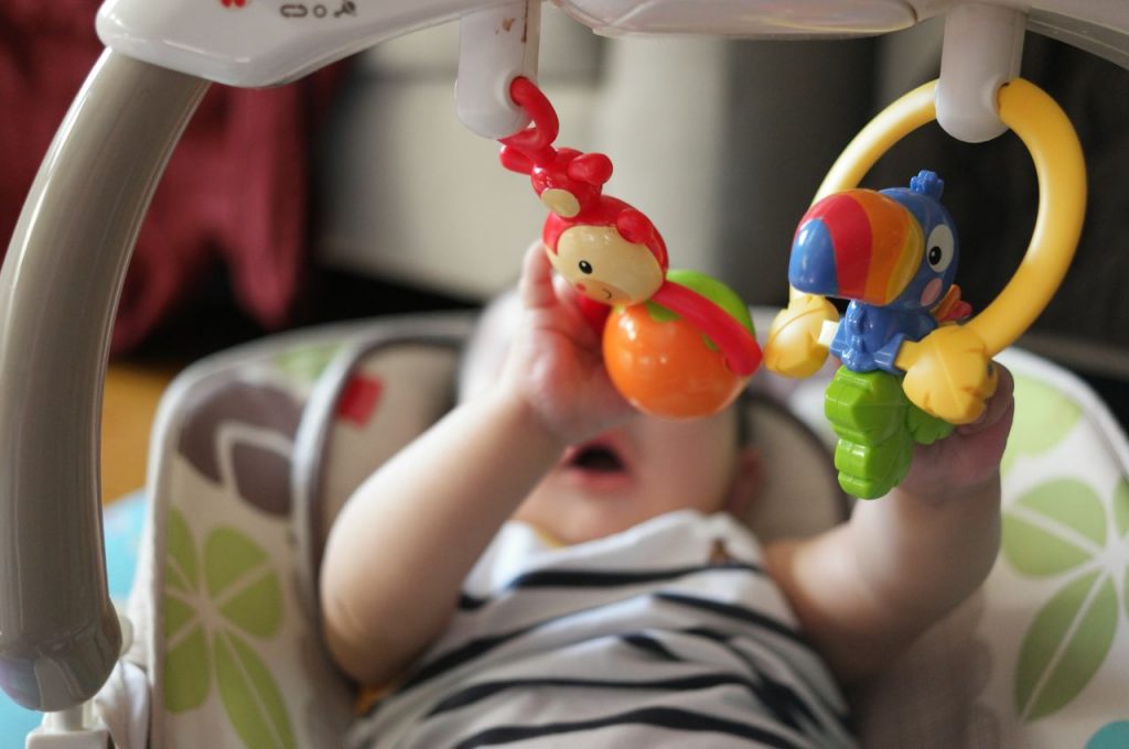 Diagnosing autism early in infant development