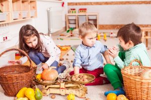Encouraging learning using the Montessori method
